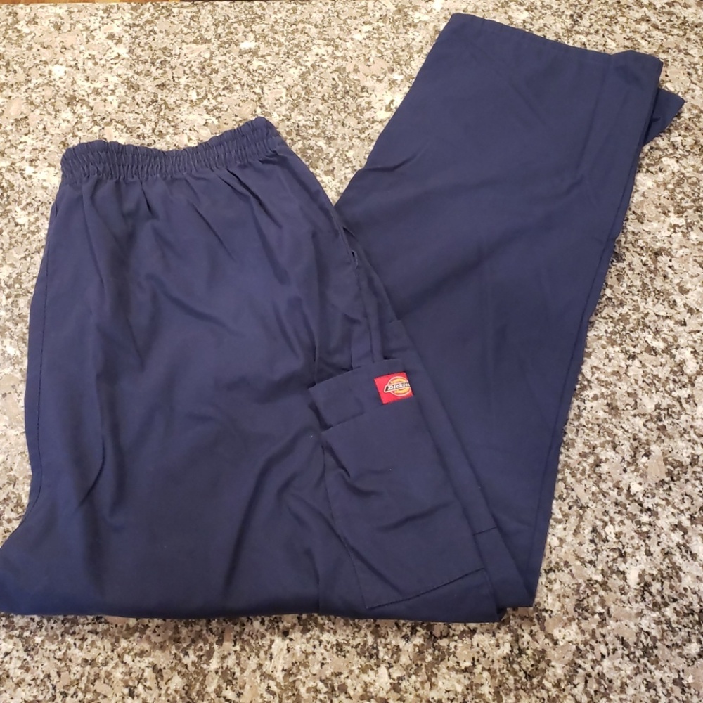 Dickies Navy Blue Cargo Scrubs. 4 pockets. XL